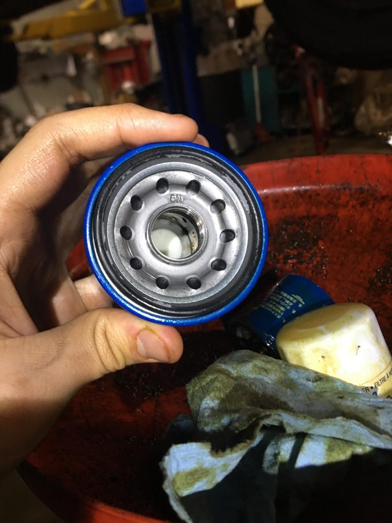 Dry blue Toyota OEM oil filter
